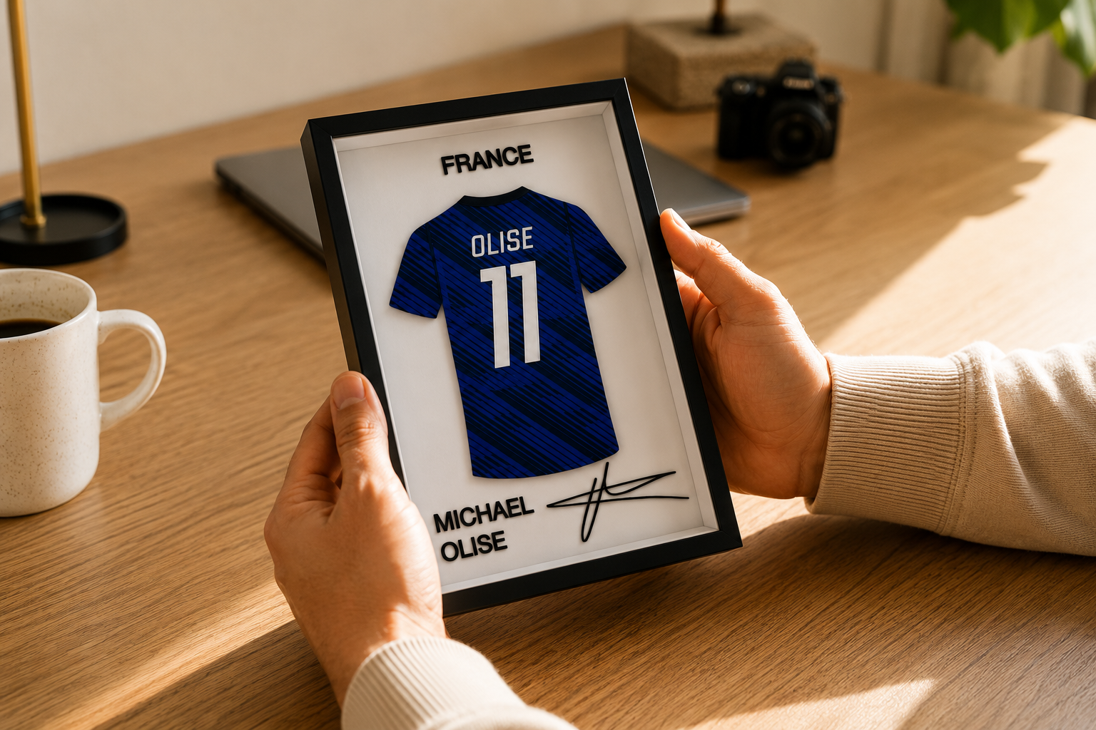 Cadre Maillot Michael Olise France #11 – Décoration Football de Collection
