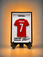 Pack Légendes — Maillot encadré Cristiano Ronaldo Portugal n°7, relief 3D 21x14cm