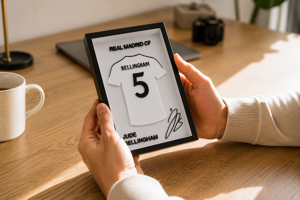 Maillot Encadrée Jude Bellingham | Real Madrid #5 | Décoration 3D Premium